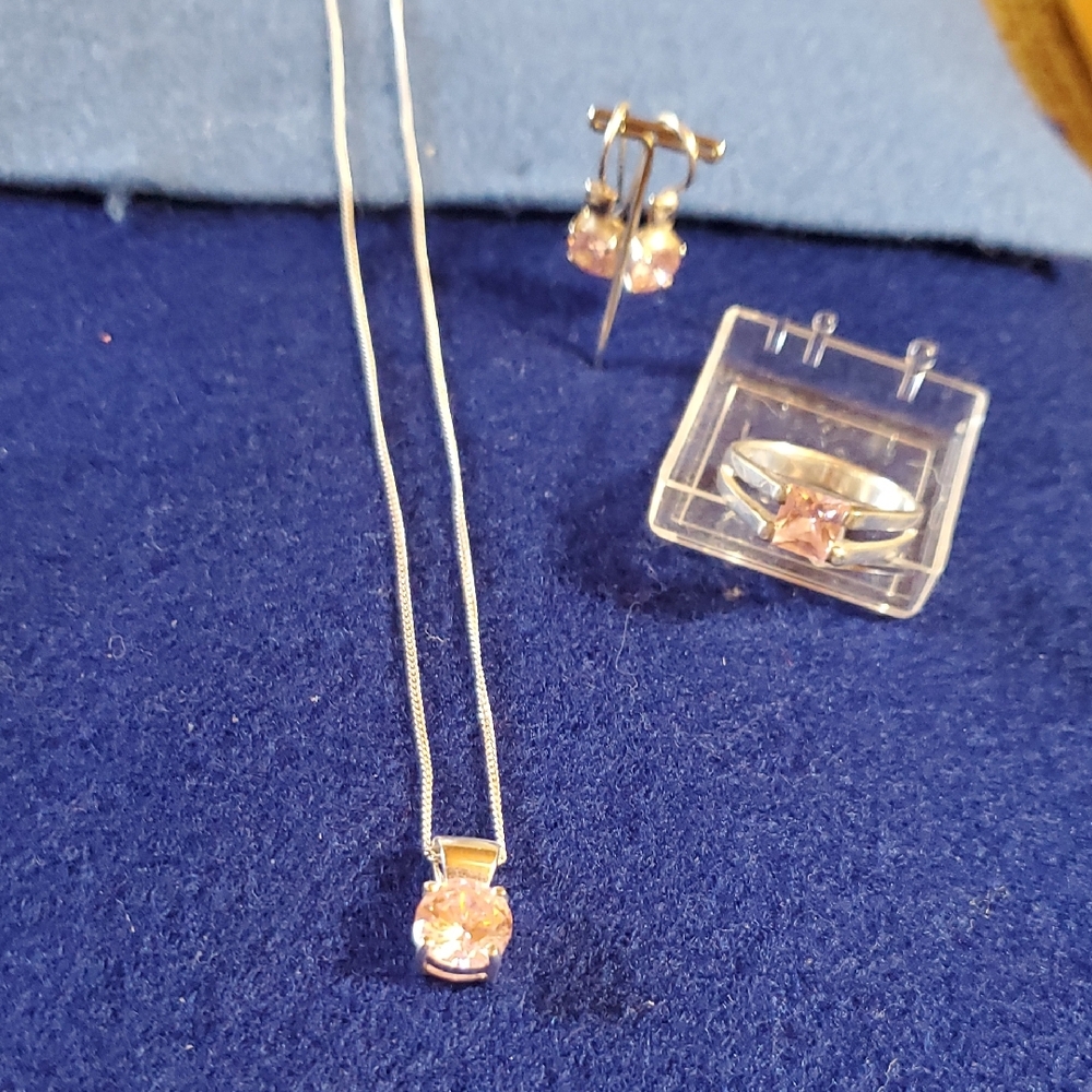 Elegant Silver and Pink Jewelry Set